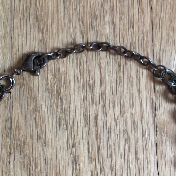 Iridescent beaded bib necklace - Picture 3 of 3